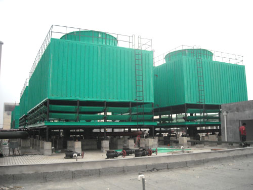 無(wú)填料噴霧式玻璃鋼冷卻塔