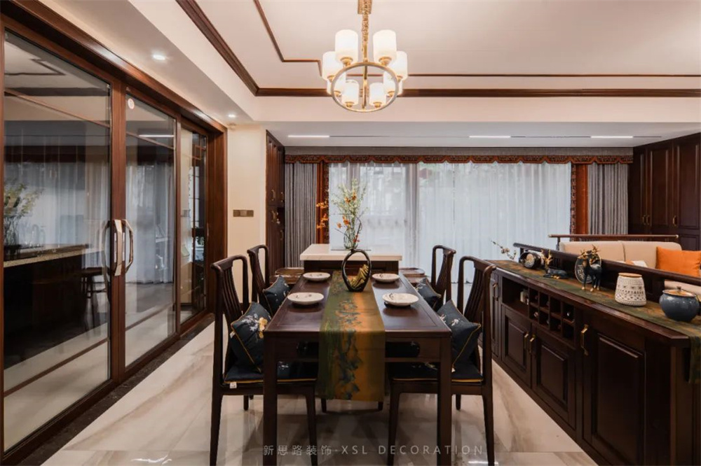 綿陽GL-200T冷卻塔安裝現(xiàn)場