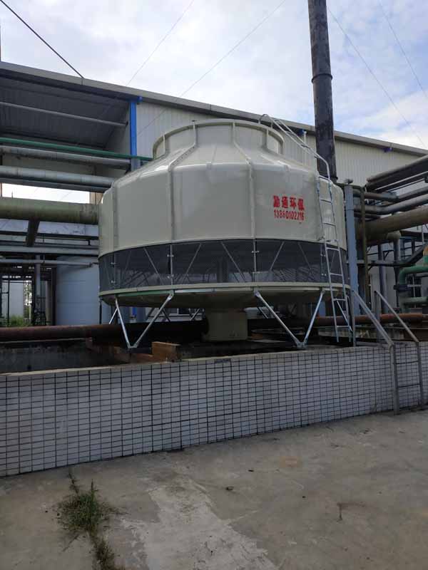 眉山GL-300T冷卻塔安裝現(xiàn)場，安裝地四川惠盛新能源有限公司